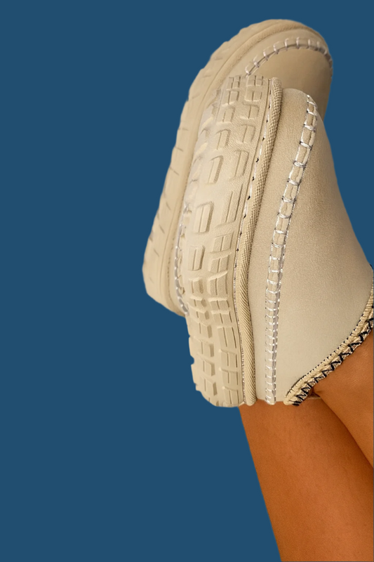 Contrast Stitch Detail Suede Pu Plush Slippers